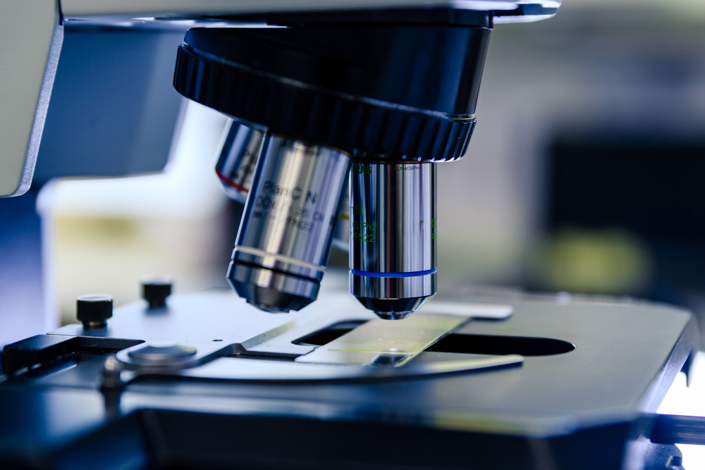 Polarize Işık Mikroskobu Nedir - Ne Tür Analizler Yapılır