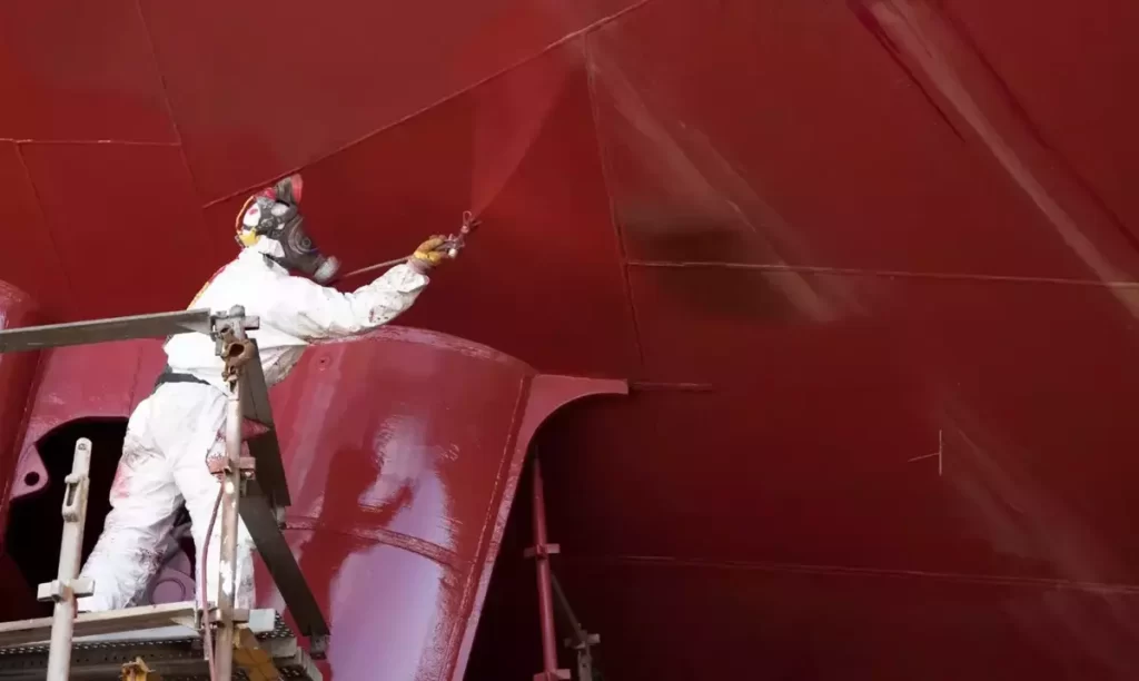 Tribütil kalay (TBT), denizcilik endüstrisinde yaygın olarak kullanılan organotin (OTC) (organo kalaylı bileşiklerden) bileşiklerinden biridir. Antifouling boyaların içinde bulunan TBT, deniz organizmalarının gemi gövdelerine yapışmasını engeller ve gemi gövdelerini temiz tutar.